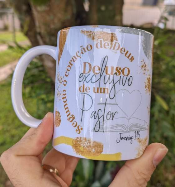 CANECA DE PORCELANA Segundo o Coração de Deus Pastor e Pastora